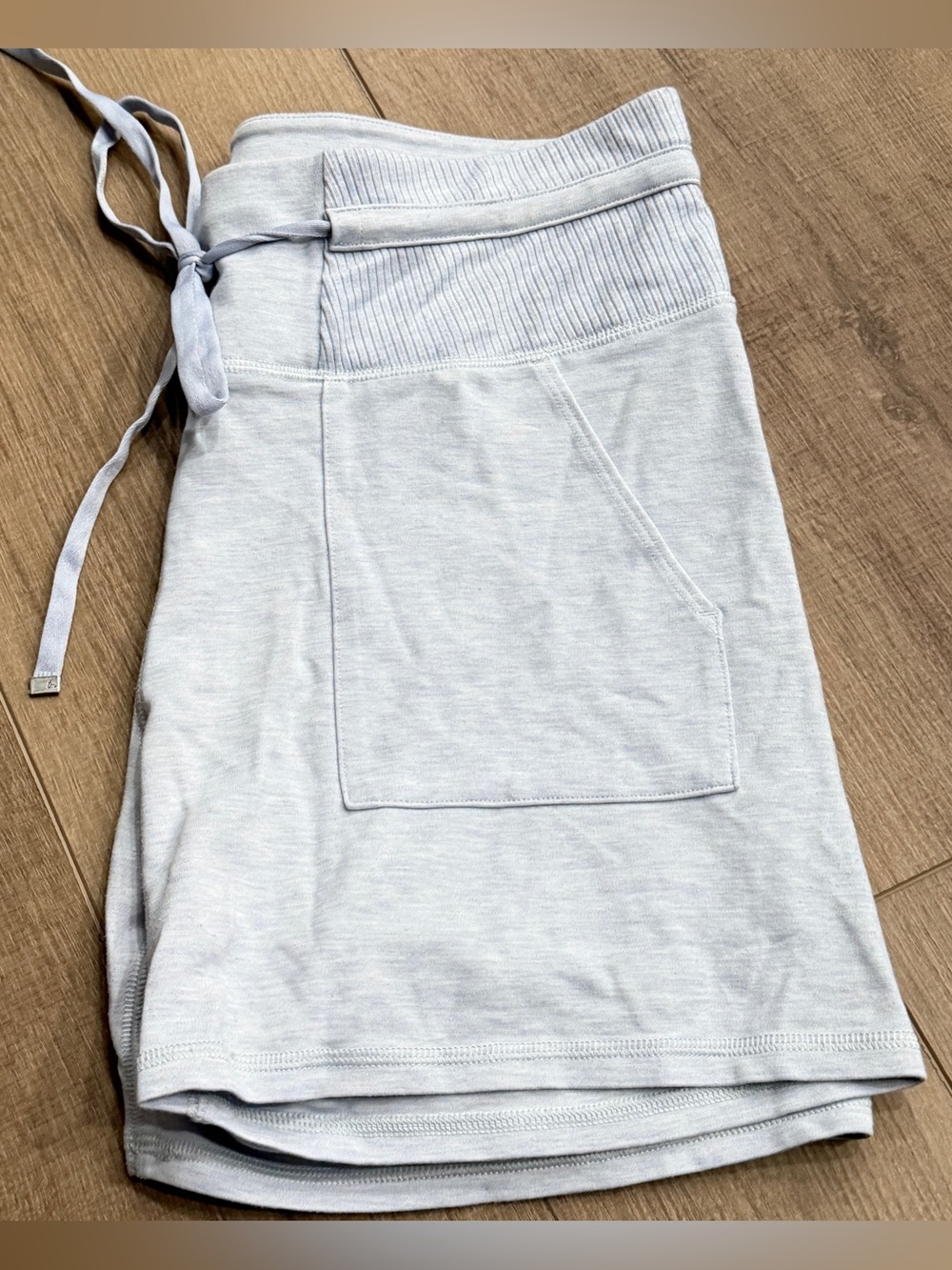 Travis Mathew Shorts Athens 2.0 Women Large Light Gray High Rise Patch Pockets‎ - Picture 6 of 11